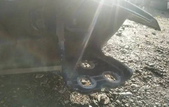 Jeep Grand Cherokee (WK) Rear door lower hinge
