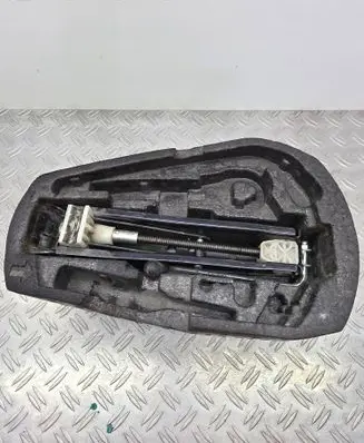 Seat Ibiza IV (6J,6P) Tool box 6Q0012115
