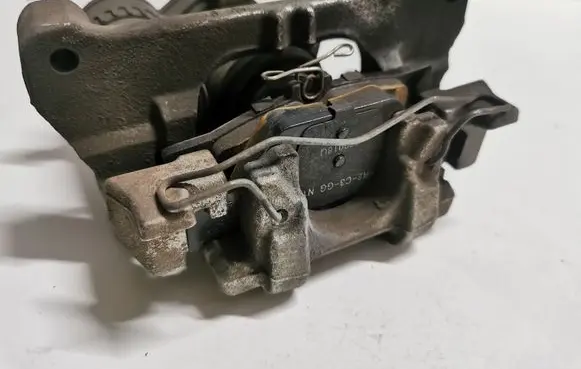 Subaru Outback (BS) Rear brake caliper 26620AL05A