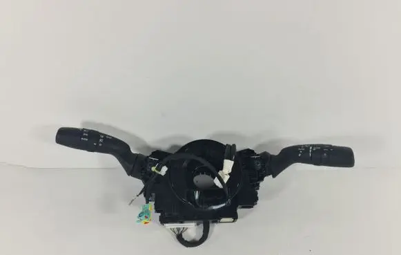 Toyota RAV 4 (XA50) Tailgate/trunk/boot open switch 