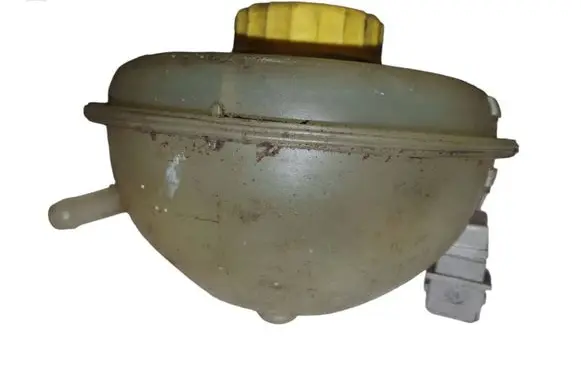 Brake fluid reservoir