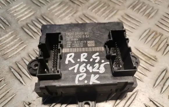 Land Rover Range Rover Sport L494 Door control unit/module GJ3214D618BA