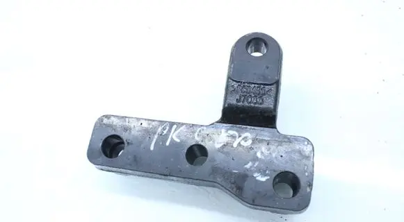 KIA Ceed Engine mounting bracket FCD450J7000