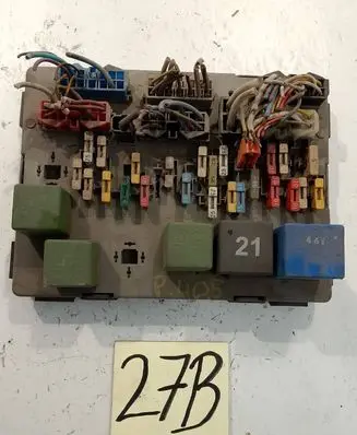 Peugeot 405 Fuse box set 9604101180