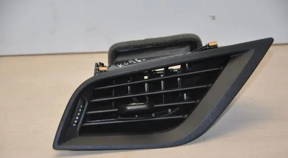 BMW 2 F44 Dashboard side air vent grill/cover trim 6823191