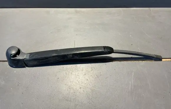 Volkswagen Golf Plus Rear wiper blade arm 6Q6955435