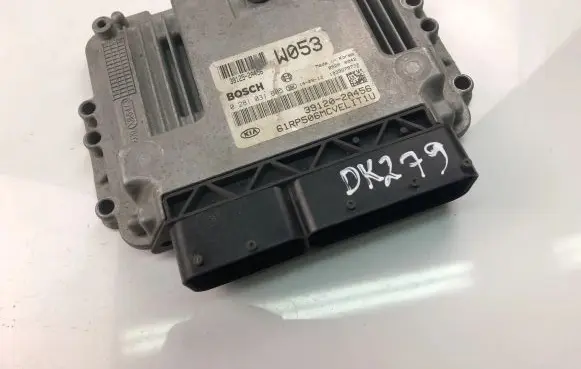 Hyundai i40 Engine control unit/module ECU 391202A456 0281031605