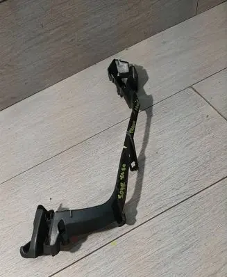 Volvo XC90 Headlight/headlamp mounting bracket 31383680