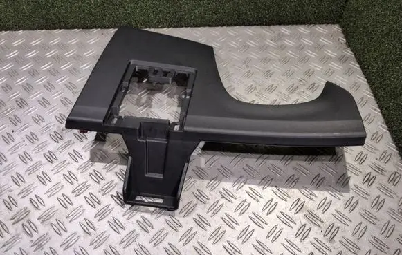 Renault Arkana Panel trim 689215714R 2106210436