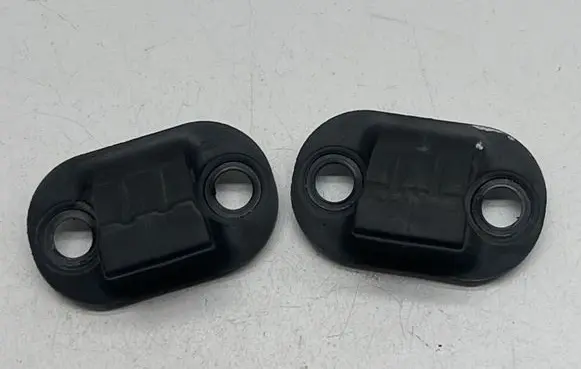 Subaru Forester SL Tailgate/trunk/boot lid buffer 