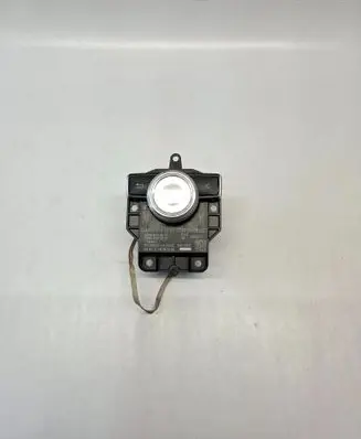Mercedes-Benz E A207 Head unit multimedia control A2128702751 A2128703051