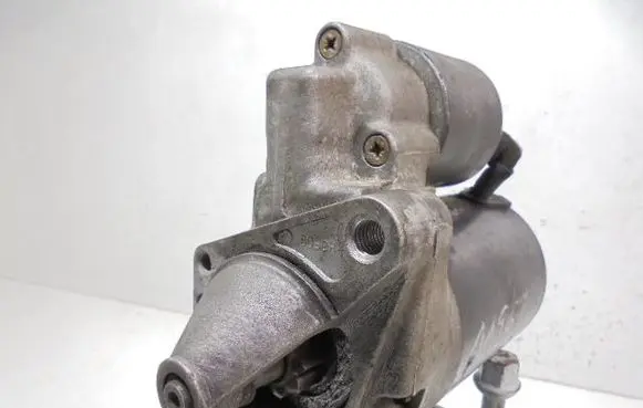 Renault Clio II Starter motor 1005821888