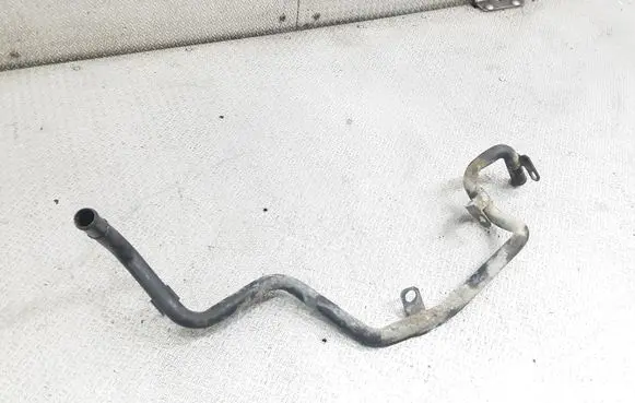 Volkswagen Touran I Engine coolant pipe/hose
