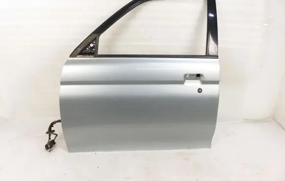 Mitsubishi Pajero Front door 
