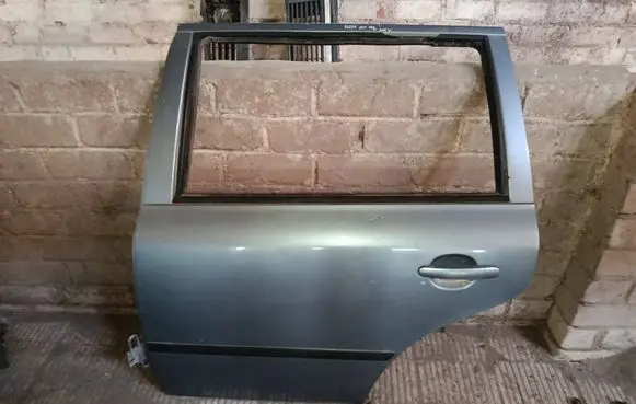 Skoda Octavia Mk1 (1U) Rear door