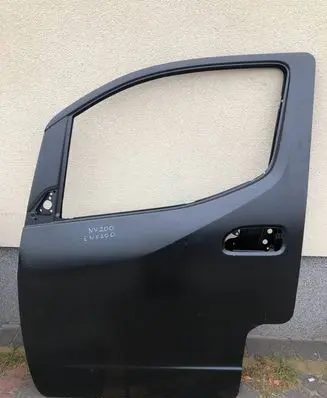 Nissan e-NV200 Front door