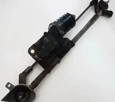Mitsubishi Outlander Front wiper linkage and motor
