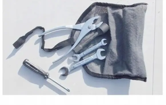 SsangYong Rodius Tool set 