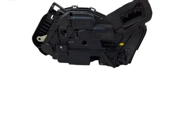 Volkswagen Tiguan Rear door lock 5NA839016C