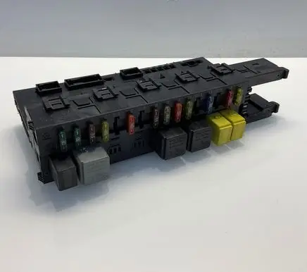 Mercedes-Benz E W211 SAM control unit 2115453501 5DK00804731 A2115453501