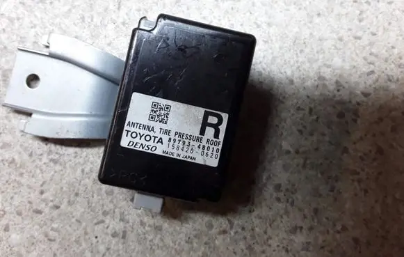 Lexus RX 450H Tire pressure control unit 8979348010
