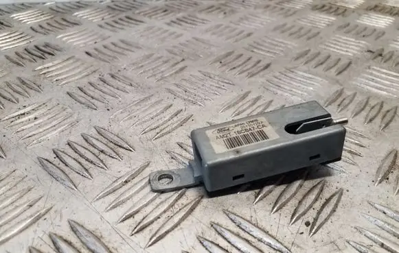 Ford S-MAX Aerial antenna amplifier AM2T18C847CA
