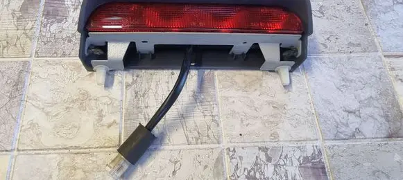 Mitsubishi Colt Third/center stoplight MR957380 09967728