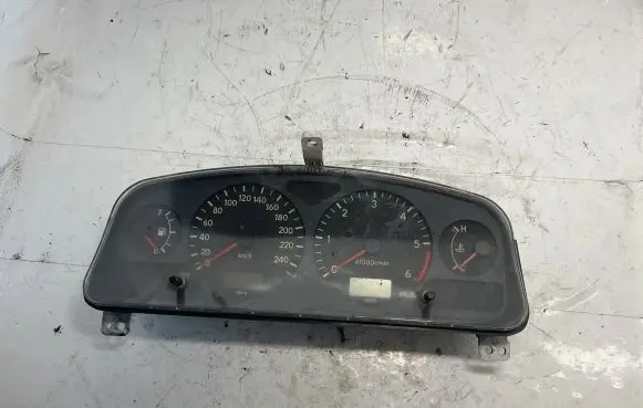 Toyota Avensis T220 Other dashboard 