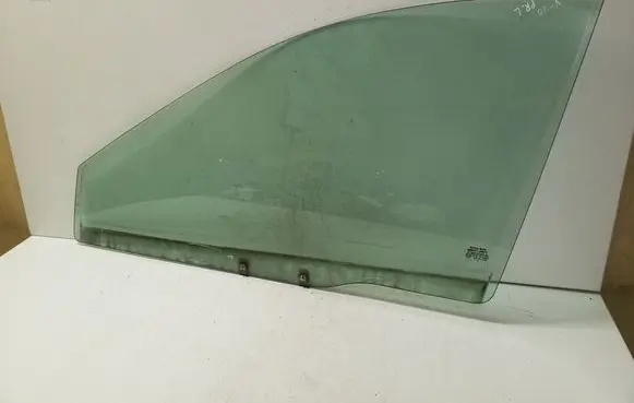 Volvo S40 Front door window glass four-door