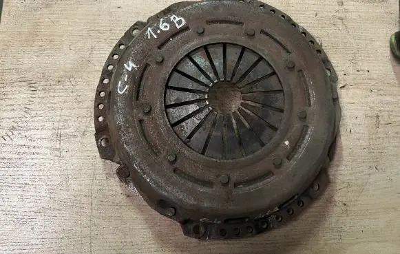 Citroen C4 I Pressure plate 