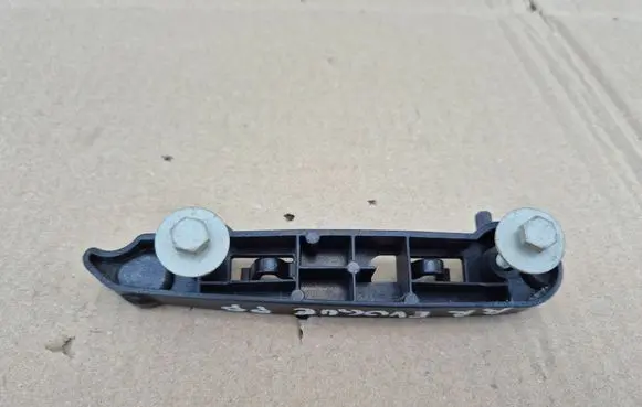 Land Rover Evoque I Front bumper mounting bracket BJ3217E762AC T8020