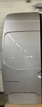 Mercedes-Benz Sprinter W907 W910 Back/rear loading door A9077421800 9077421800