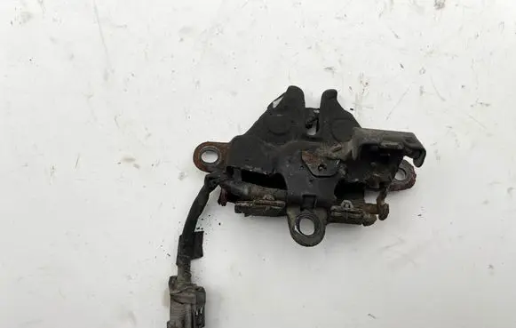 Toyota Land Cruiser (J120) Engine bonnet/hood lock/catch