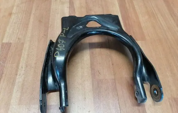 Peugeot 407 Front lower control arm/wishbone 446332C 3521J8 446332
