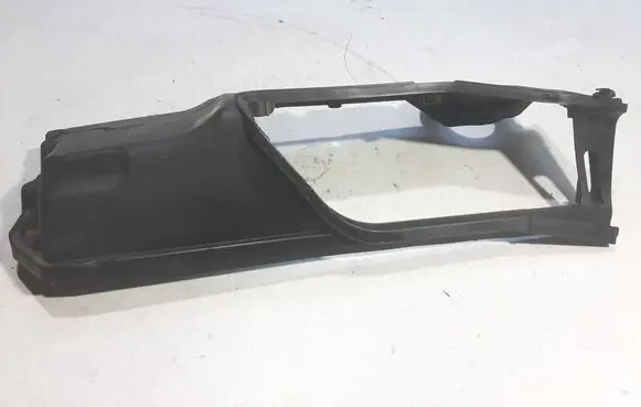 Engine cover (trim)