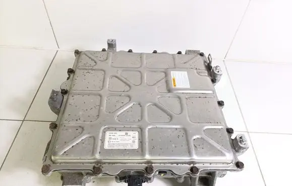 Hyundai Ioniq Battery charger (optional) 364000E150