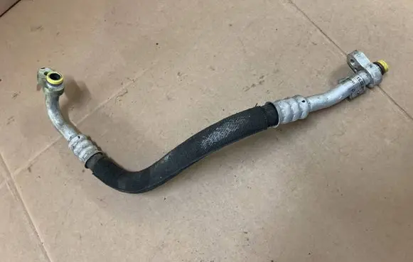Audi A5 8T 8F Air conditioning (A/C) pipe/hose 8K0260701T 471