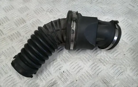 Opel Astra J Air intake hose/pipe 1108402S01