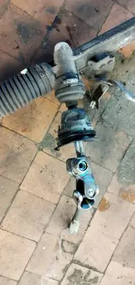 Nissan Qashqai+2 Steering rack