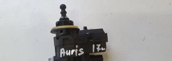 Toyota Auris E180 Headlight level adjustment motor 