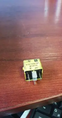 BMW 7 E38 Other relay 1378797