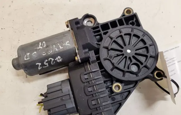 Jaguar S-Type Rear door window regulator motor 991135XXX 0122018939