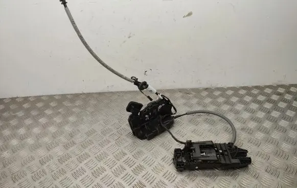 Volkswagen T-Roc Front door lock 5TB837016D