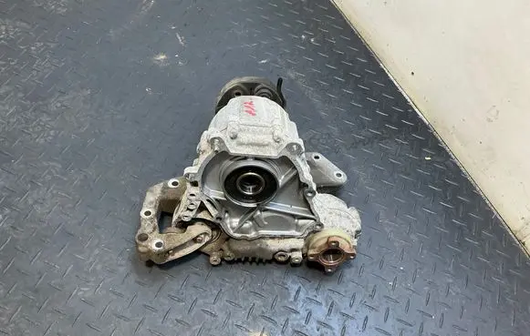BMW 5 GT F07 Gearbox transfer box case 7619777 7619778