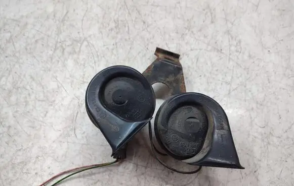 Peugeot 508 RXH Horn signal 001157