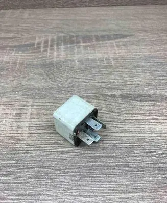 Opel Vectra C Other relay 24438885