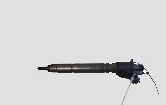 Volvo V70 Fuel injector 31272690 0986435393