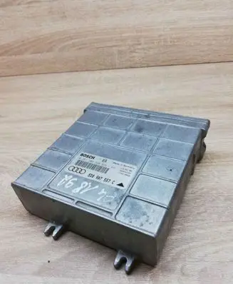 Audi A4 S4 B5 8D Engine control unit/module ECU 8D0907557C 0261203938