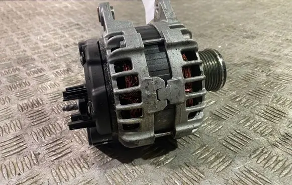 Nissan Qashqai Generator/alternator 231004EA0A