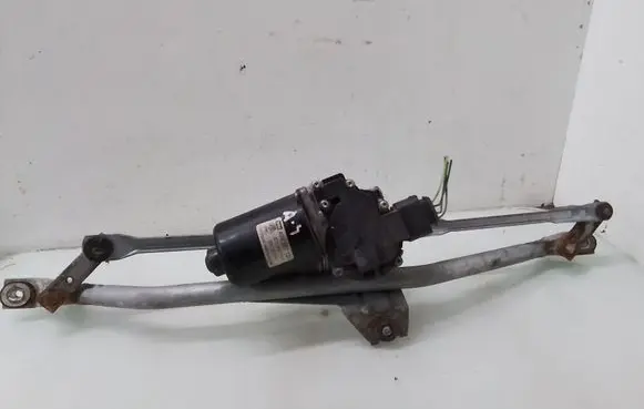 Front wiper linkage and motor